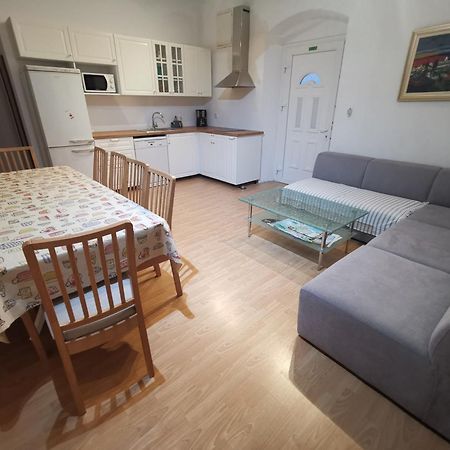 Spacious 140M2 Downtown 3 Bedroom Apartment Split Rom bilde
