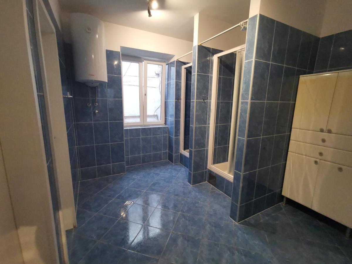 Spacious 140M2 Downtown 3 Bedroom Apartment Split Eksteriør bilde