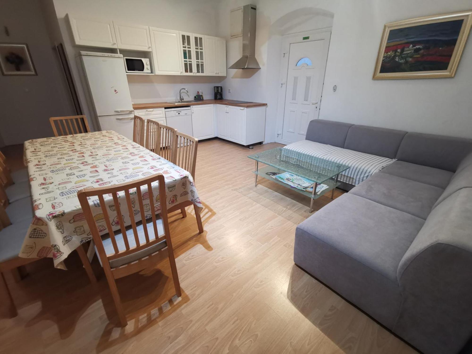 Spacious 140M2 Downtown 3 Bedroom Apartment Split Rom bilde